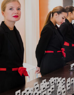 Proposition d'un service d’hôtesses pour votre réunion